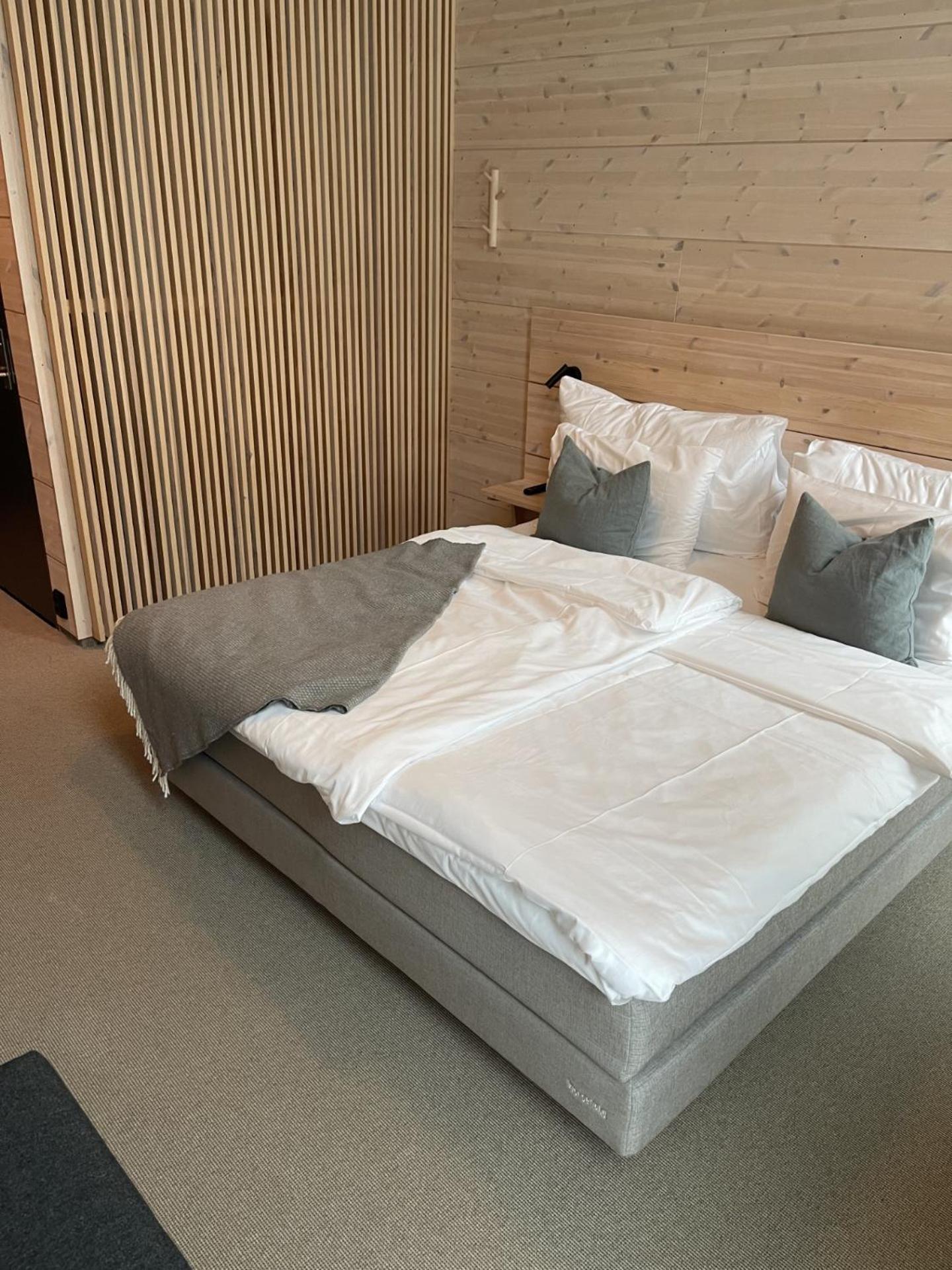 Brimibue Hotel Лом Екстериор снимка