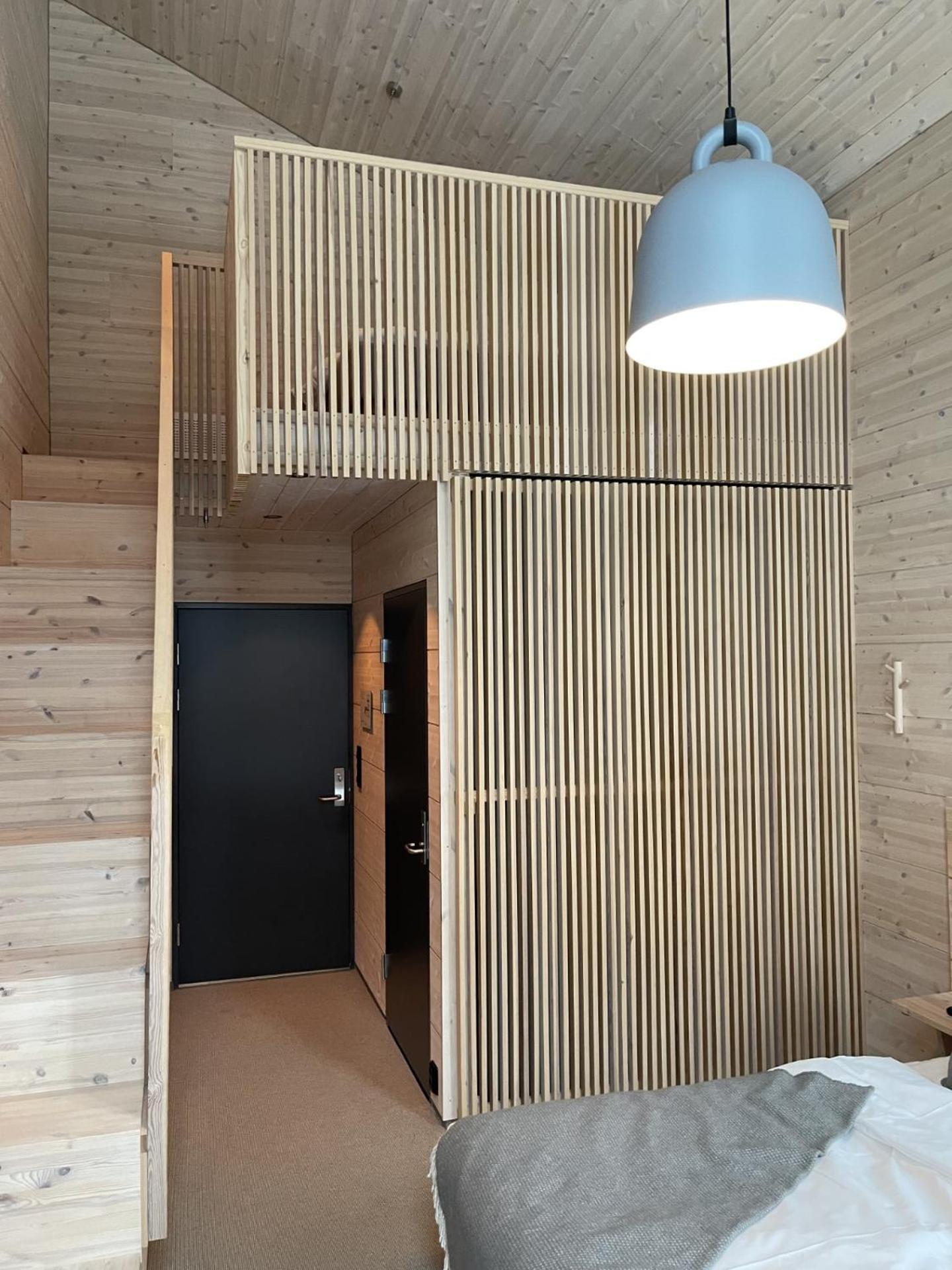 Brimibue Hotel Лом Екстериор снимка
